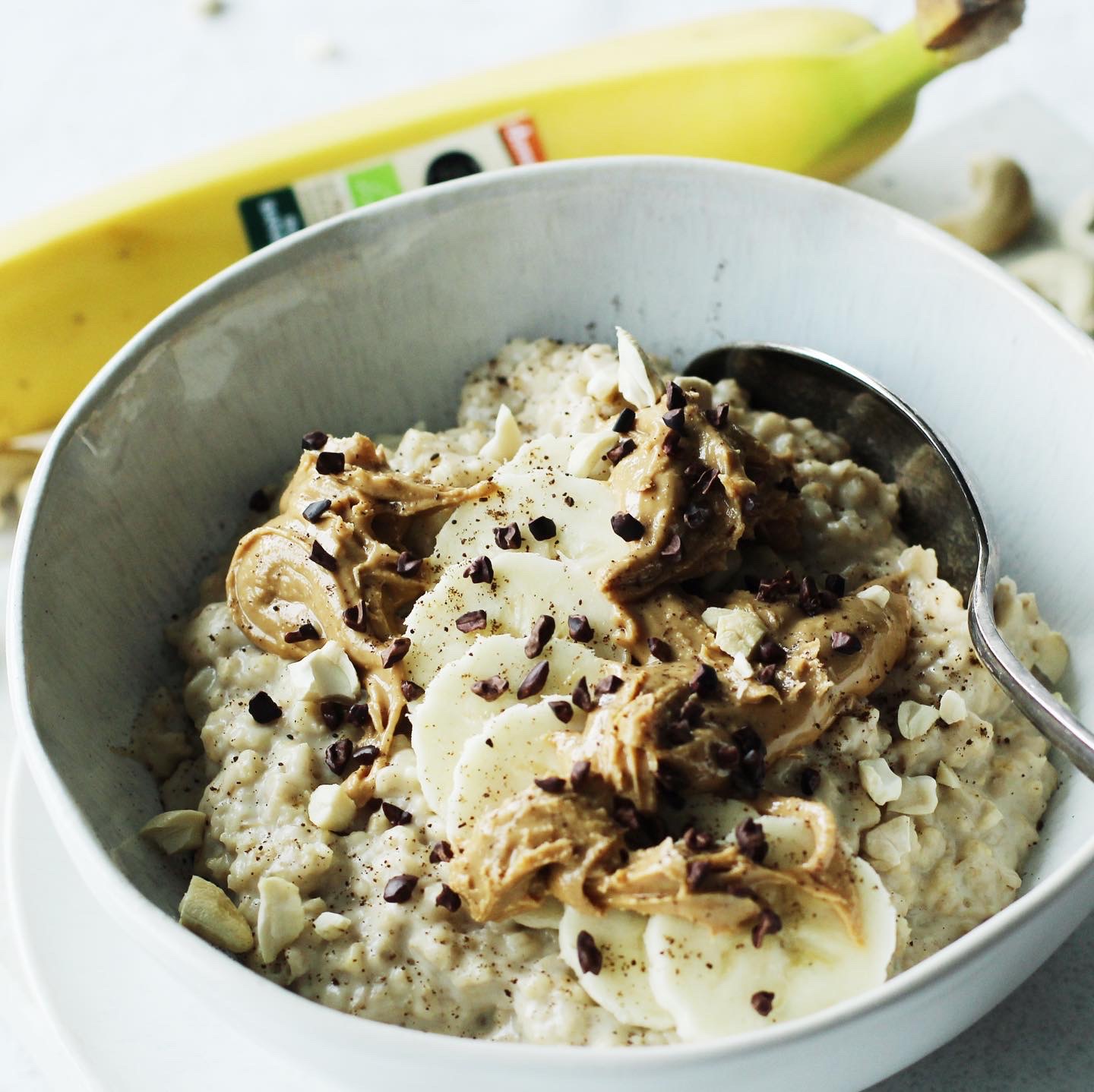 Bananen-Cashew-Porridge