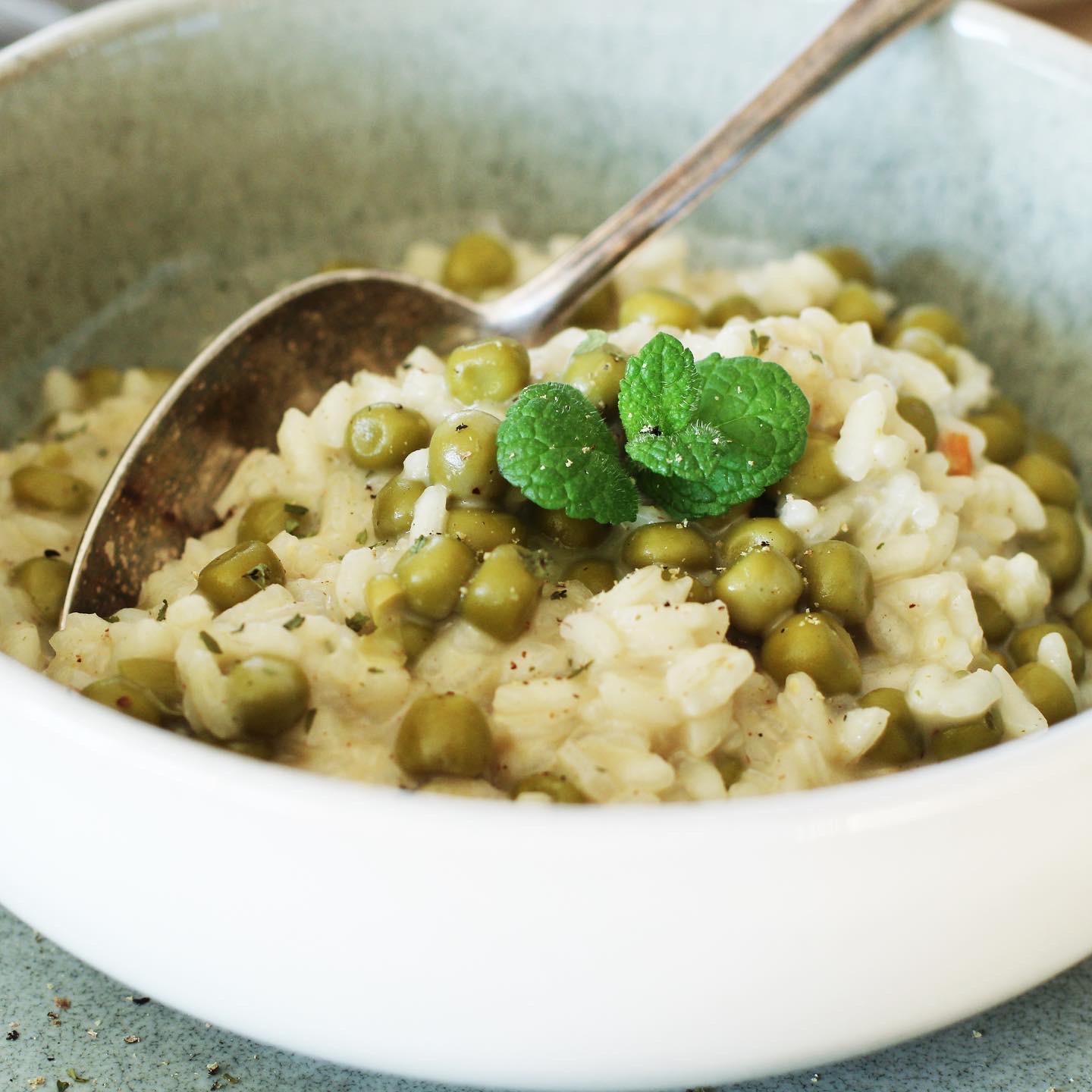 Erbsen-Risotto mit Mandelmus