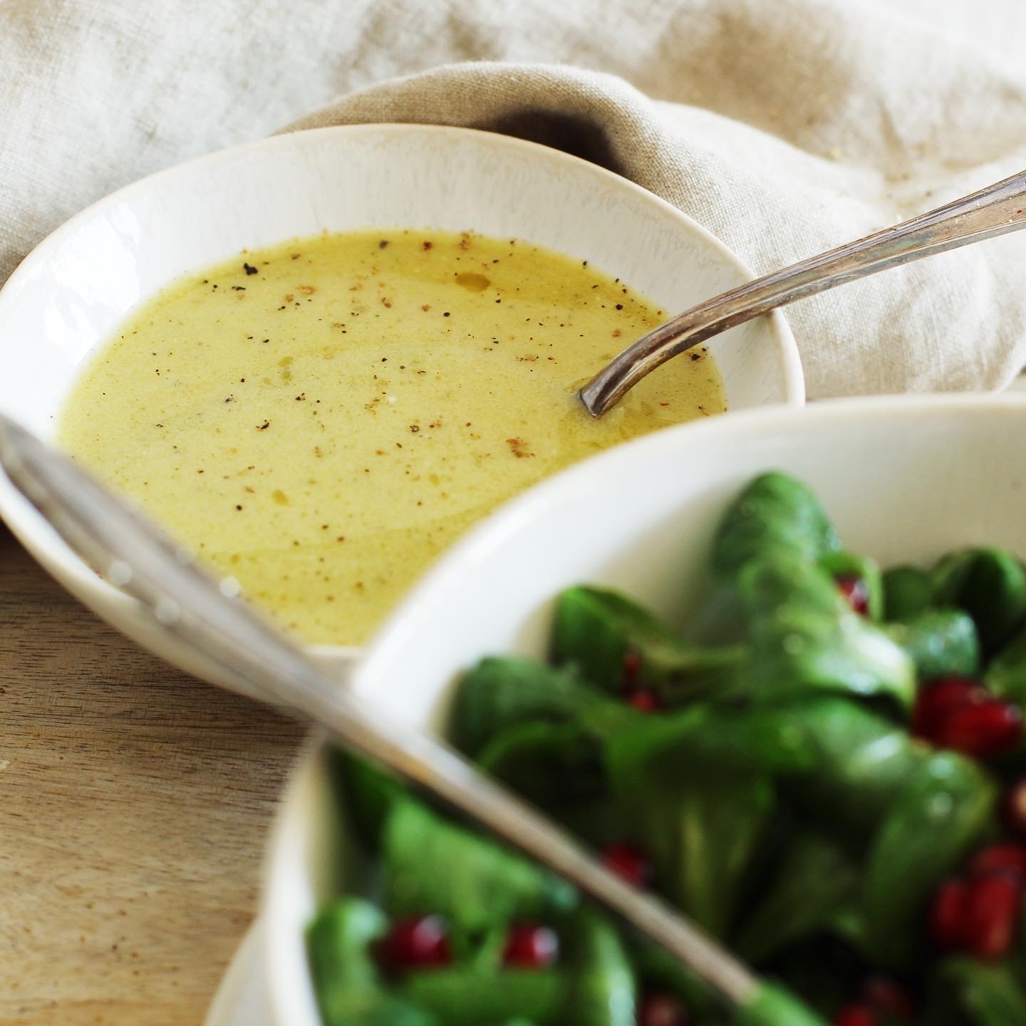 Unser liebstes Multitalent-Salatdressing