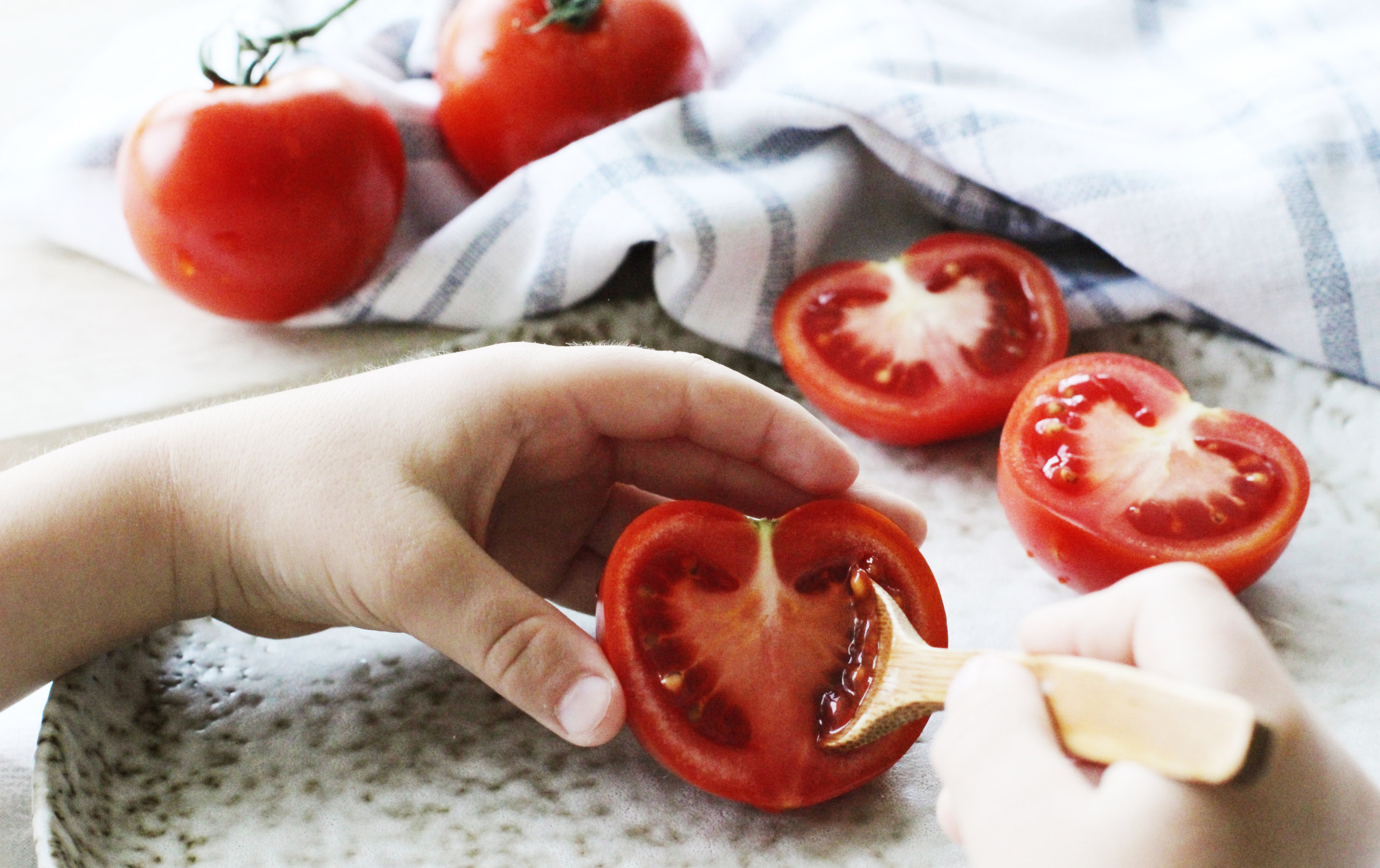 Gewinne dein eigenes Tomaten-Saatgut (S. 22)
