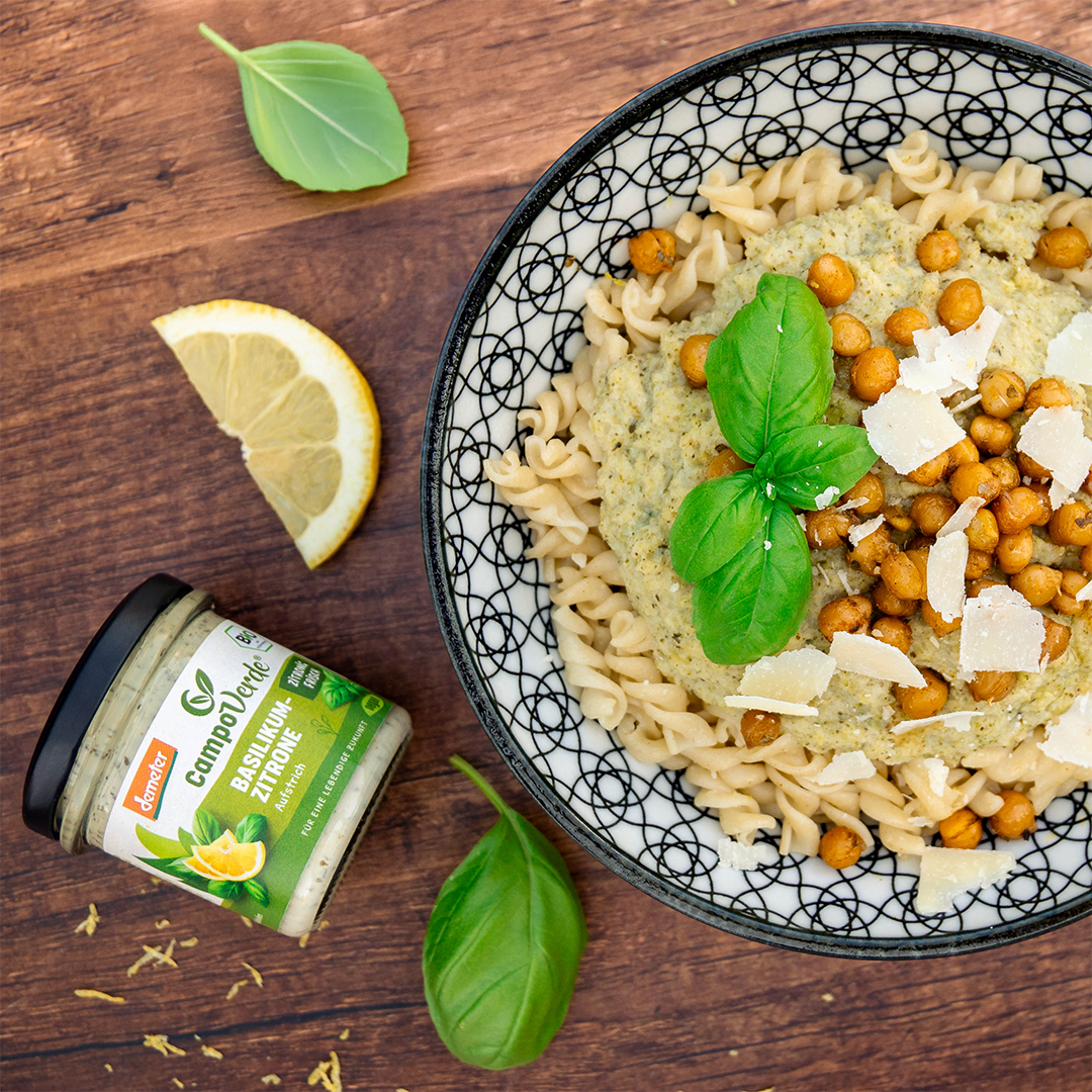 Dinkel-Pasta in cremiger Zitronen-Sauce