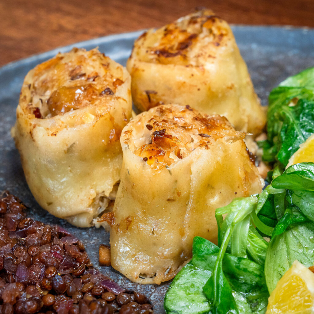 Krautkrapfen mit Apfel